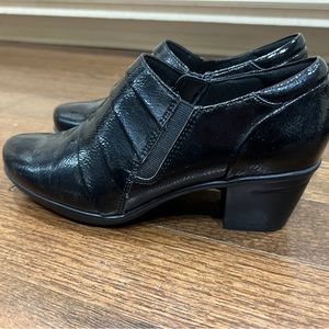Clarks 7 Patent Leather Shoes